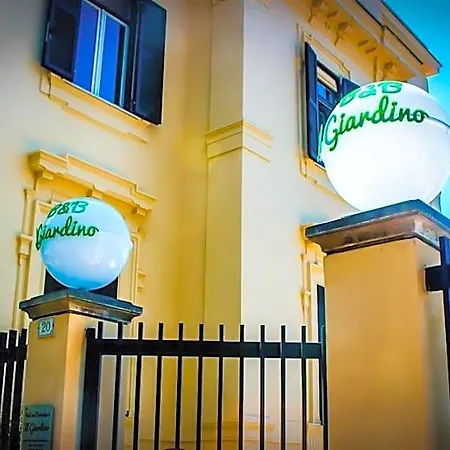 Il Giardino 4* טיבולי